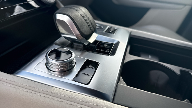 Jaguar F-Pace 2.0 D200 R-Dynamic Black 5dr Auto AWD Diesel Estate